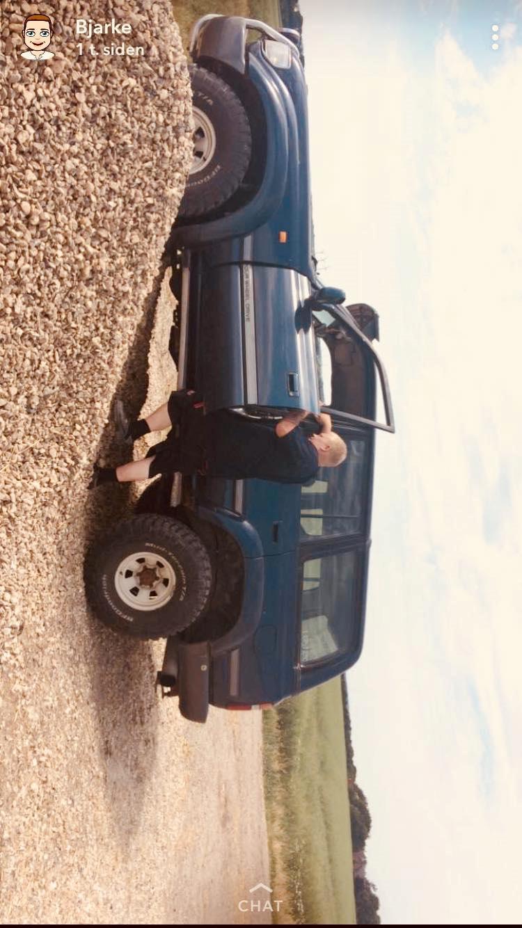 Toyota Landcruiser 80 solgt  - Chaufføren blev fanget i et hyggeligt øjeblik:-) billede 3