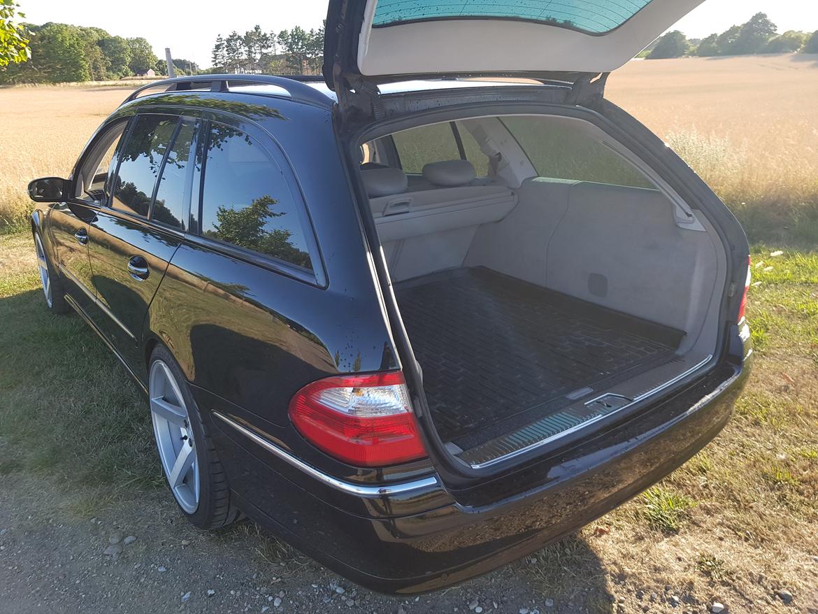 Mercedes Benz S211  E 500  4Matic  billede 10