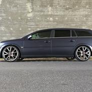 Opel Vectra C 1,8 140 Wagon Elegance