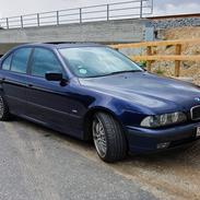 BMW 528i 