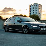 Audi A4 B8 S-line quattro