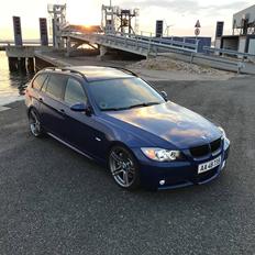 BMW E91 335i - Le Mans Blau