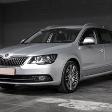 Skoda Superb Combi Elegance 3,6 FSI V6 DSG 4x4