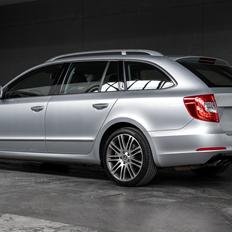 Skoda Superb Combi Elegance 3,6 FSI V6 DSG 4x4