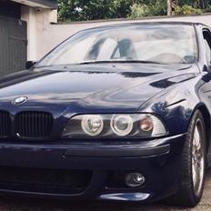 BMW E39 520i