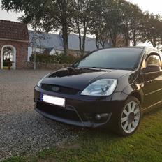Ford fiesta st150