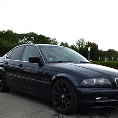 BMW E46 323I 
