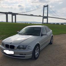 BMW 323i 3er-serie - E46
