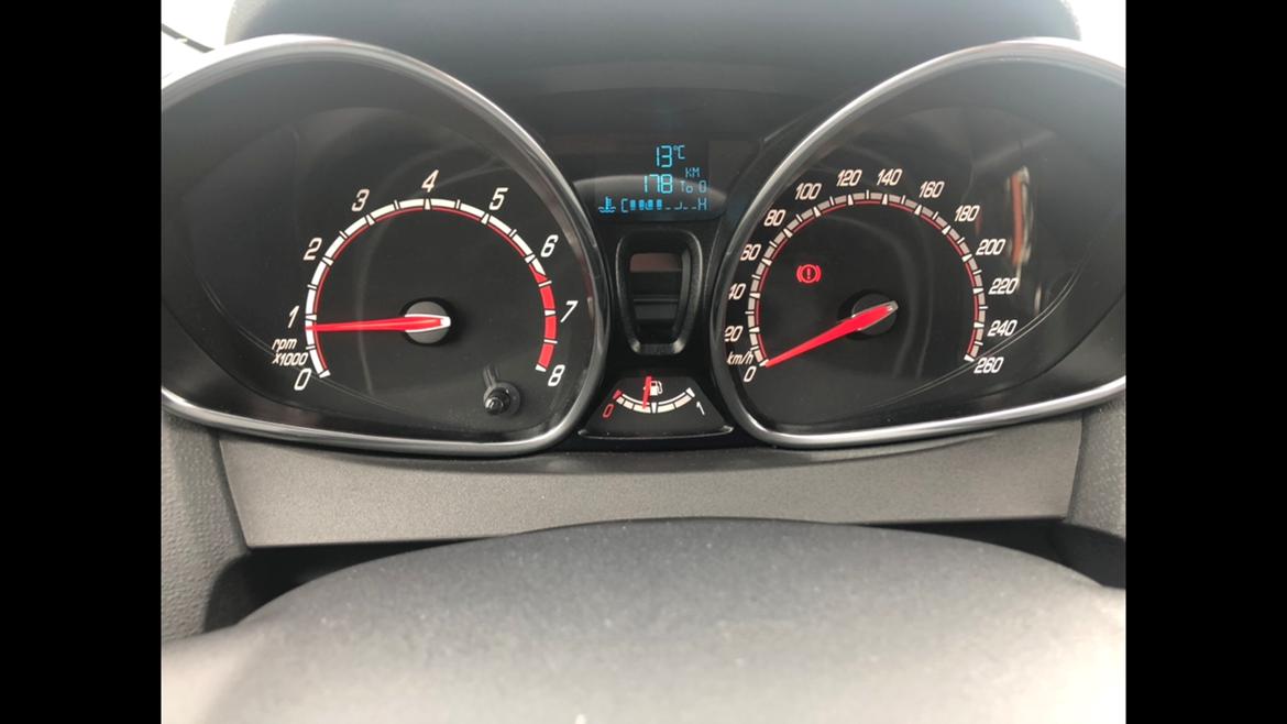 Ford Fiesta ST MK7 billede 8