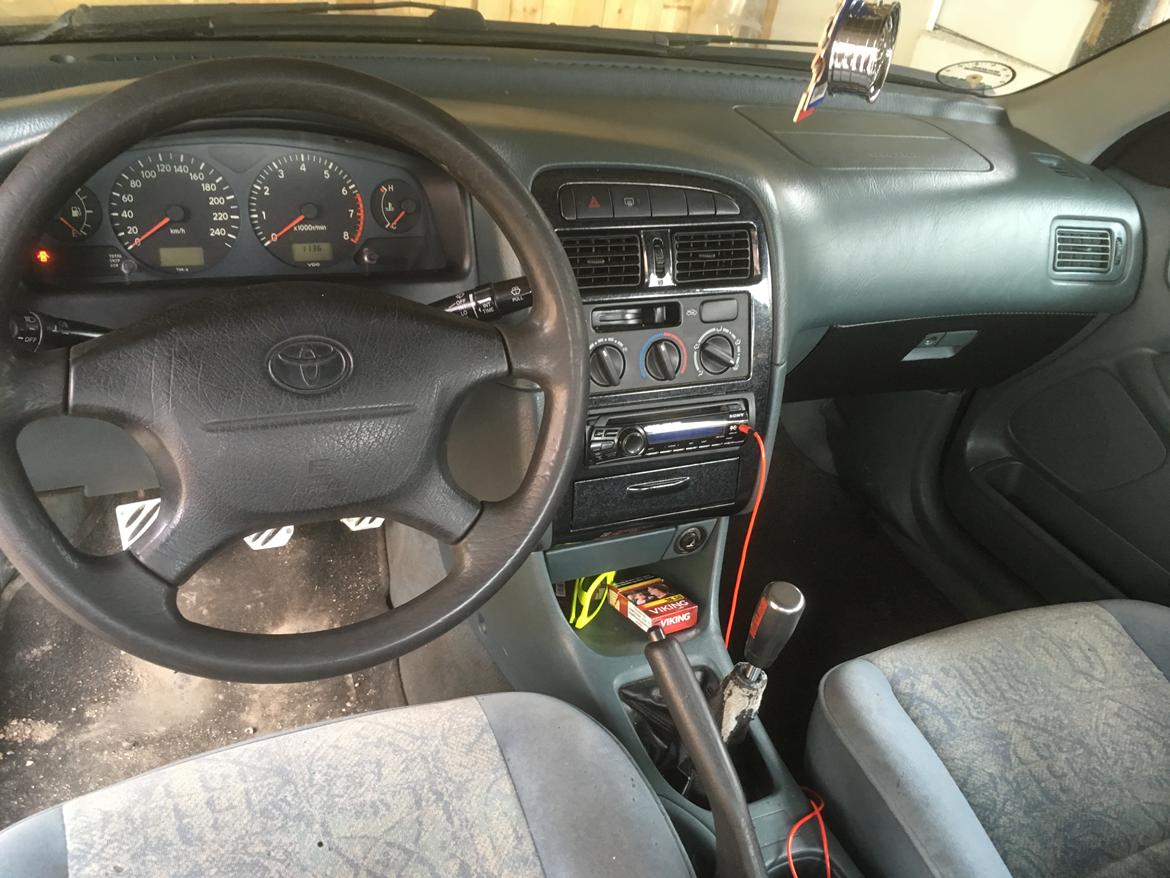 Toyota Avensis t22 billede 10