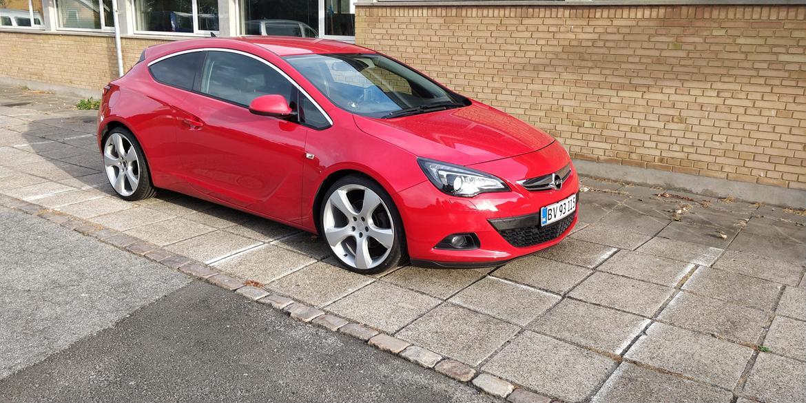Opel Astra j gtc 2.0 CDTI - solgt billede 3