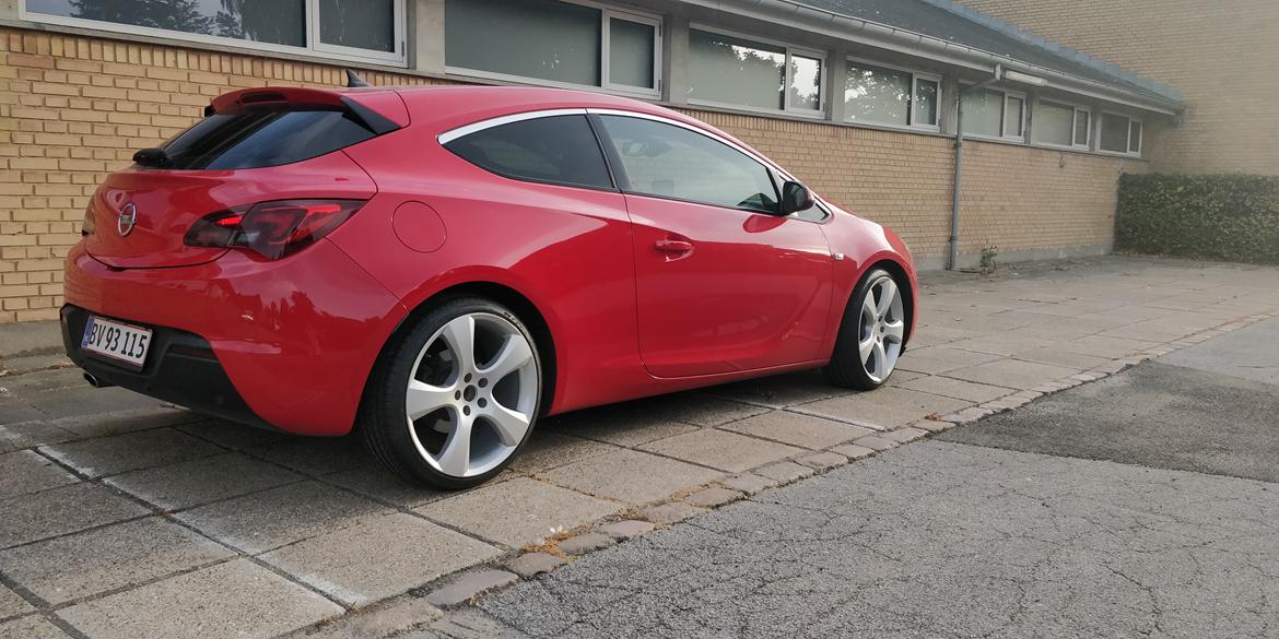Opel Astra j gtc 2.0 CDTI - solgt billede 2