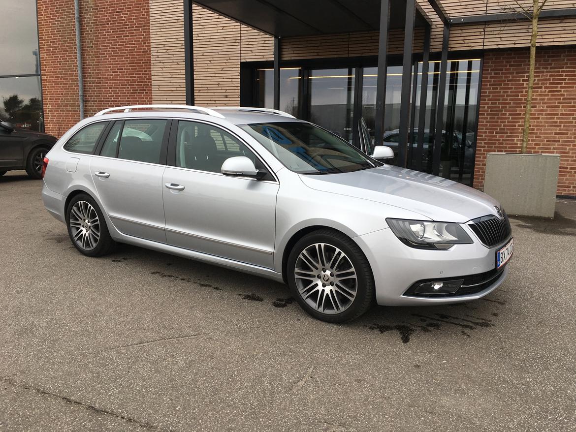 Skoda Superb Combi Elegance 3,6 FSI V6 DSG 4x4 - Som den så ud da jeg hentede den billede 7