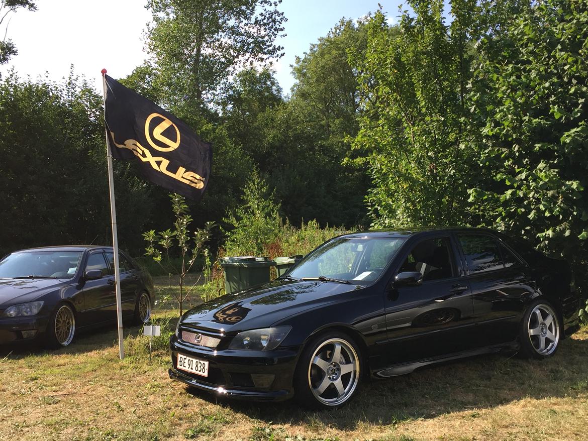 Lexus IS200 Sport billede 3