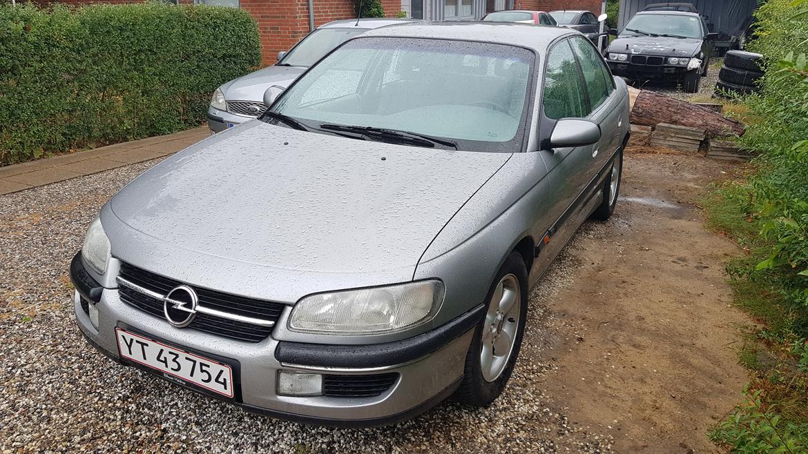 Opel Omega B1 2.0 16V CD billede 1