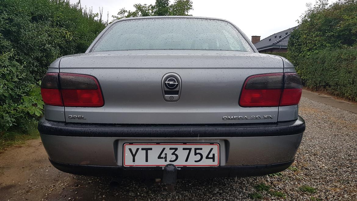 Opel Omega B1 2.0 16V CD billede 4