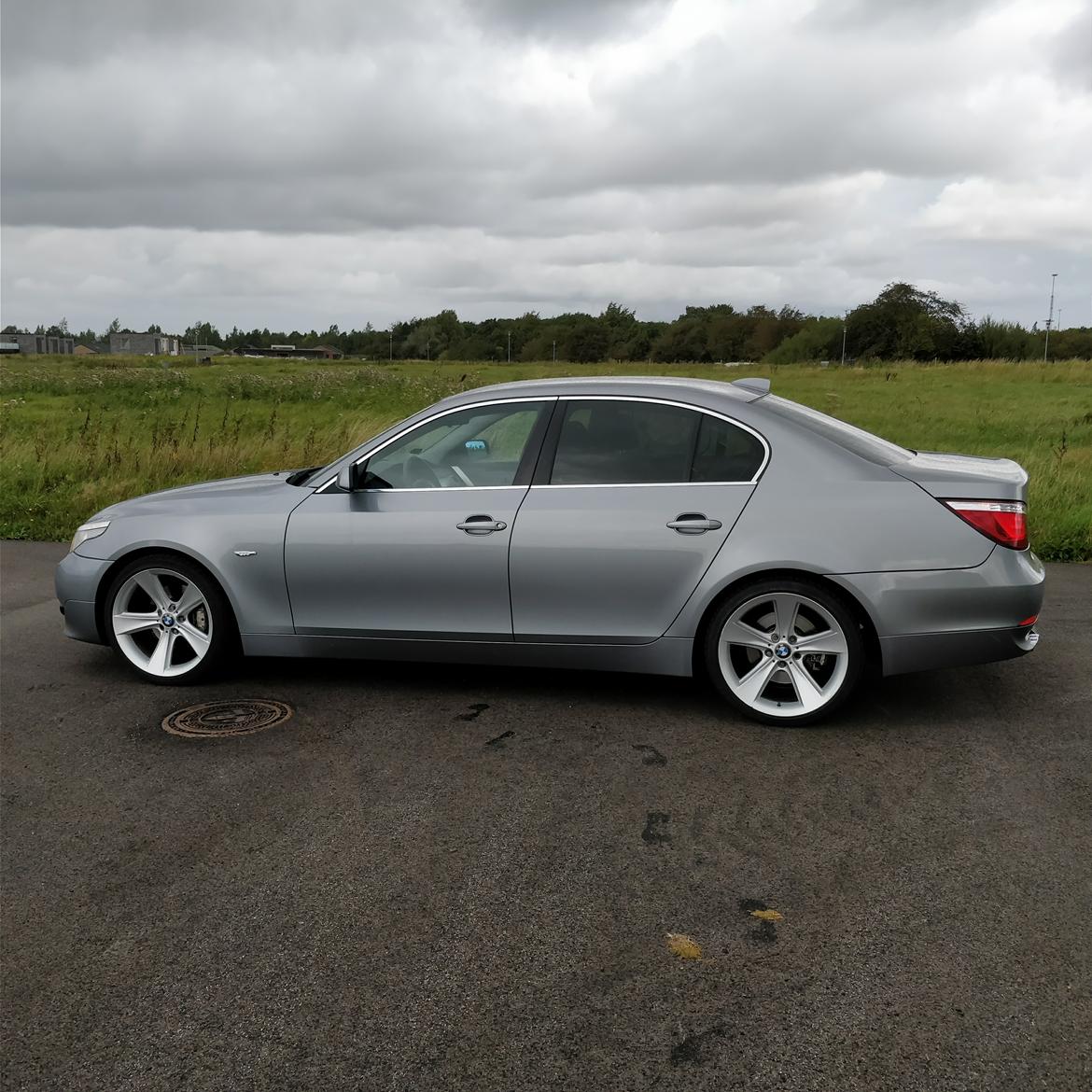 BMW 530i, automatgear billede 4