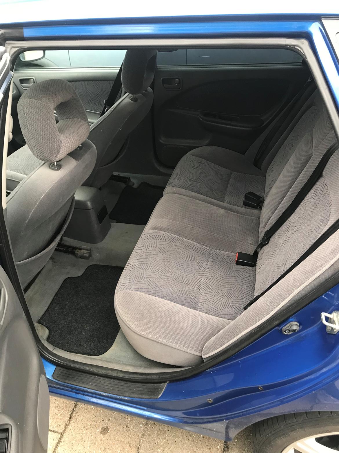 Toyota Avensis t22 billede 1