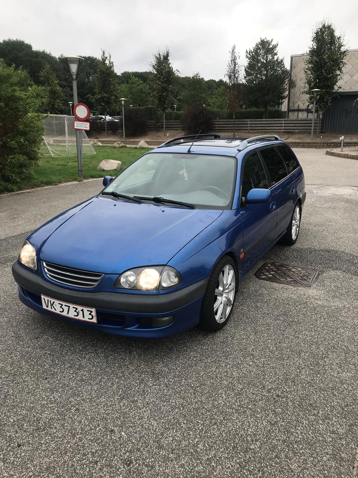 Toyota Avensis t22 billede 4