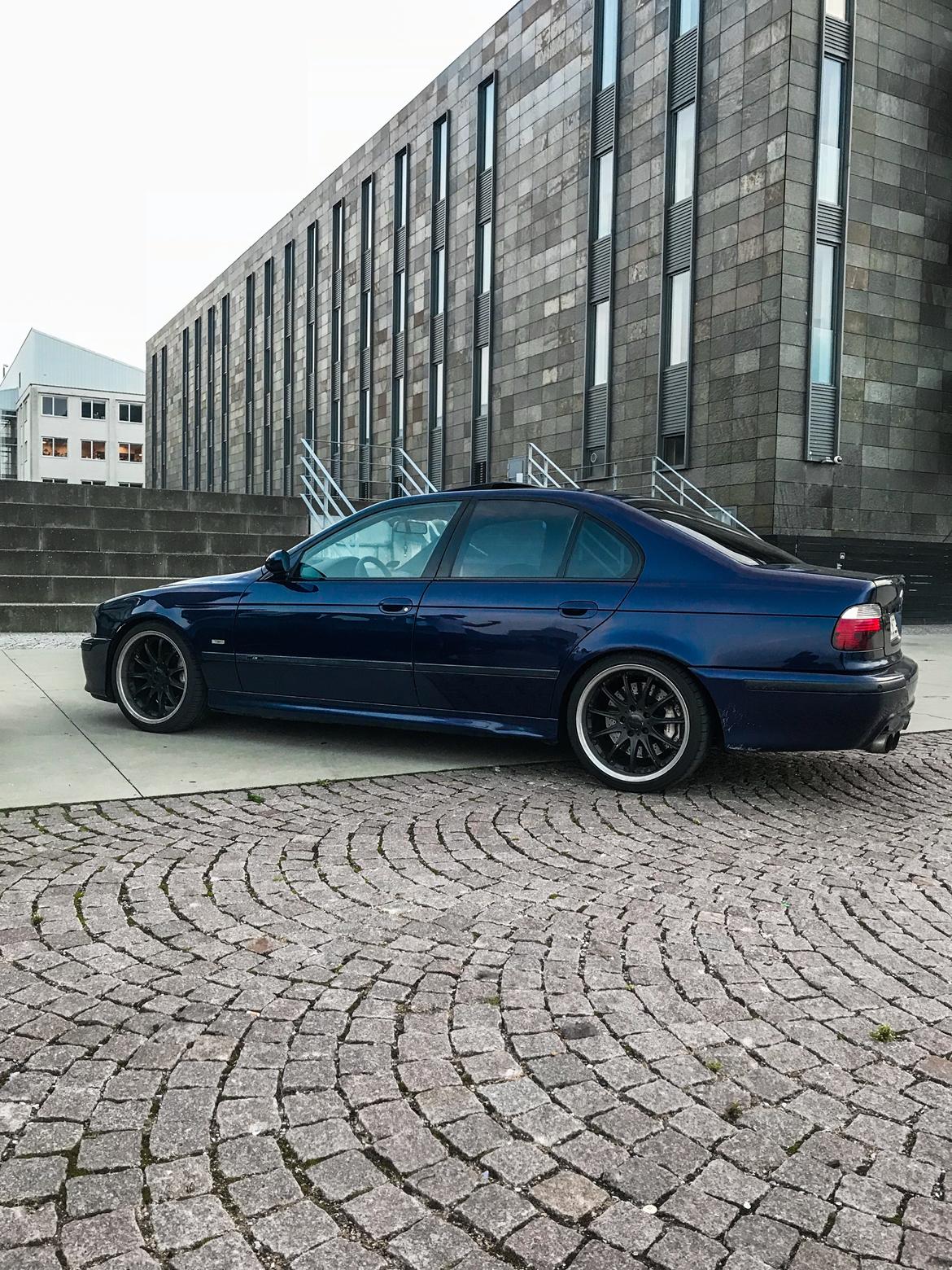 BMW E39 - 540i - V8 billede 5