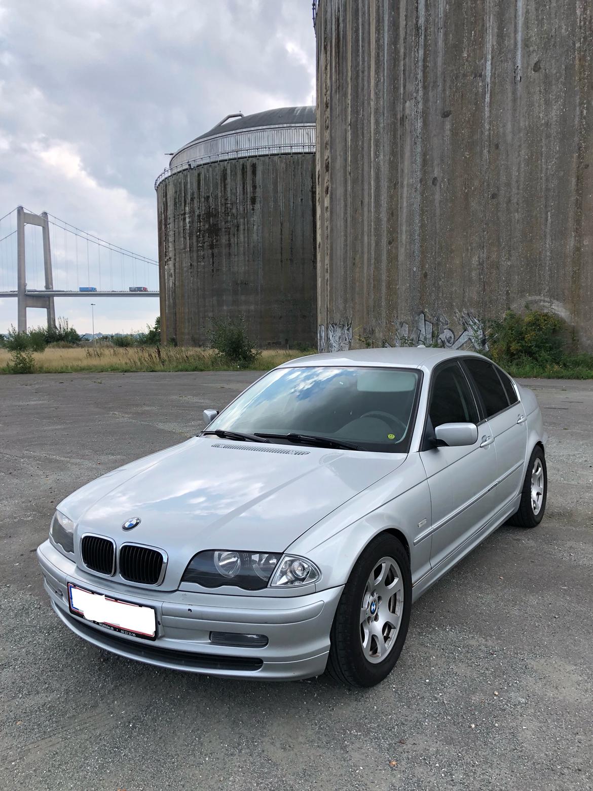 BMW 323i 3er-serie - E46 billede 8