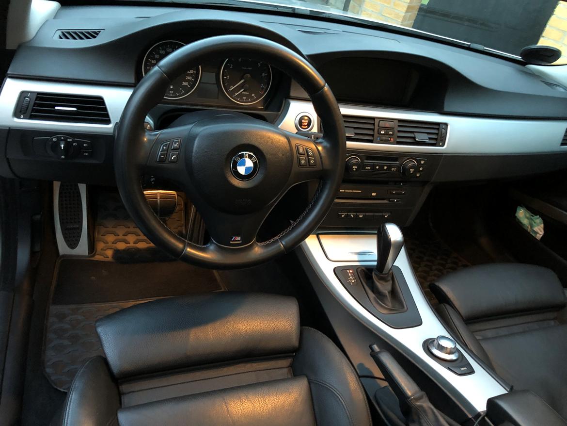 BMW E90 330i aut.  billede 7