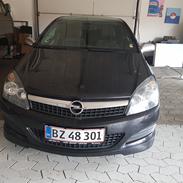 Opel Astra H GTC