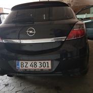 Opel Astra H GTC