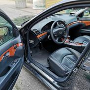Mercedes Benz E220