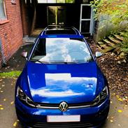 VW Golf VII R Variant