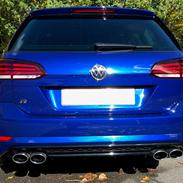 VW Golf VII R Variant