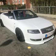 Audi A4 Cabriolet 2,4 V6 Med FEED LYD