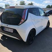 Toyota Aygo X-wave Sky