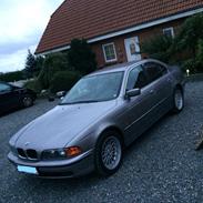 BMW E39 520i