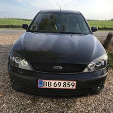 Ford Mondeo mk3. 2.5 v6 hatchback