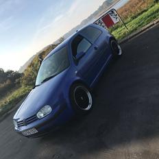 VW Golf 4