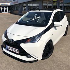 Toyota Aygo X-wave Sky