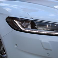 Ford Mondeo "White Pearl" *solgt*