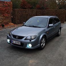Mazda 323f Sporting 5 dørs