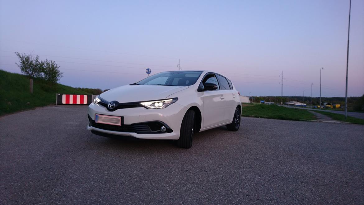 Toyota Auris II T2 Selected 1,2Turbo billede 2