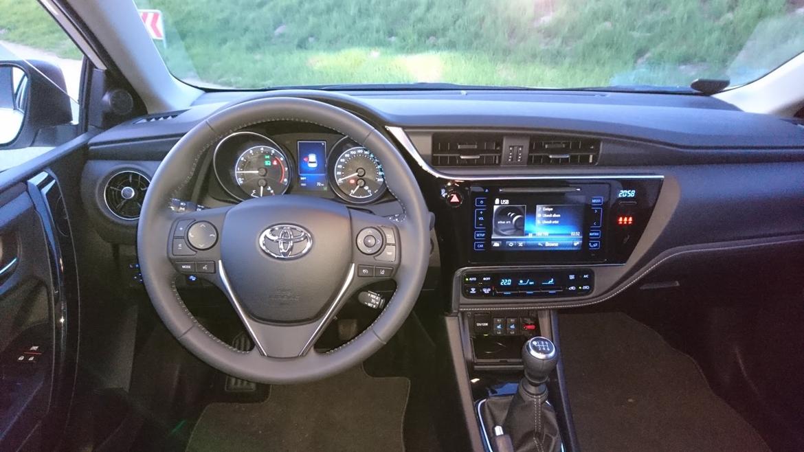 Toyota Auris II T2 Selected 1,2Turbo billede 9