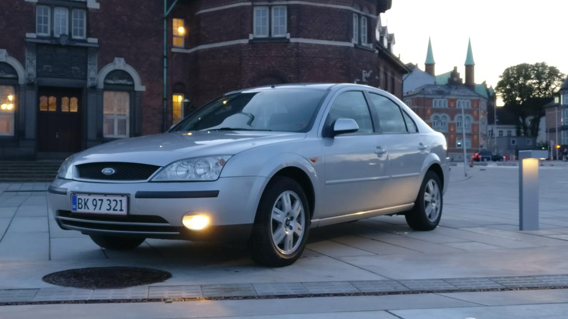 Ford Mondeo 1.8 billede 2