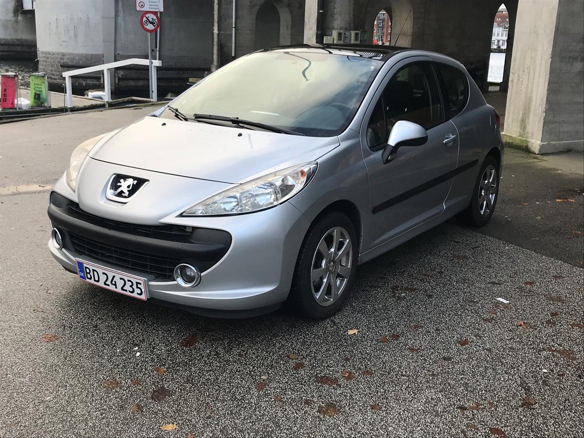 Peugeot 207 1,6 GT Hdi billede 15
