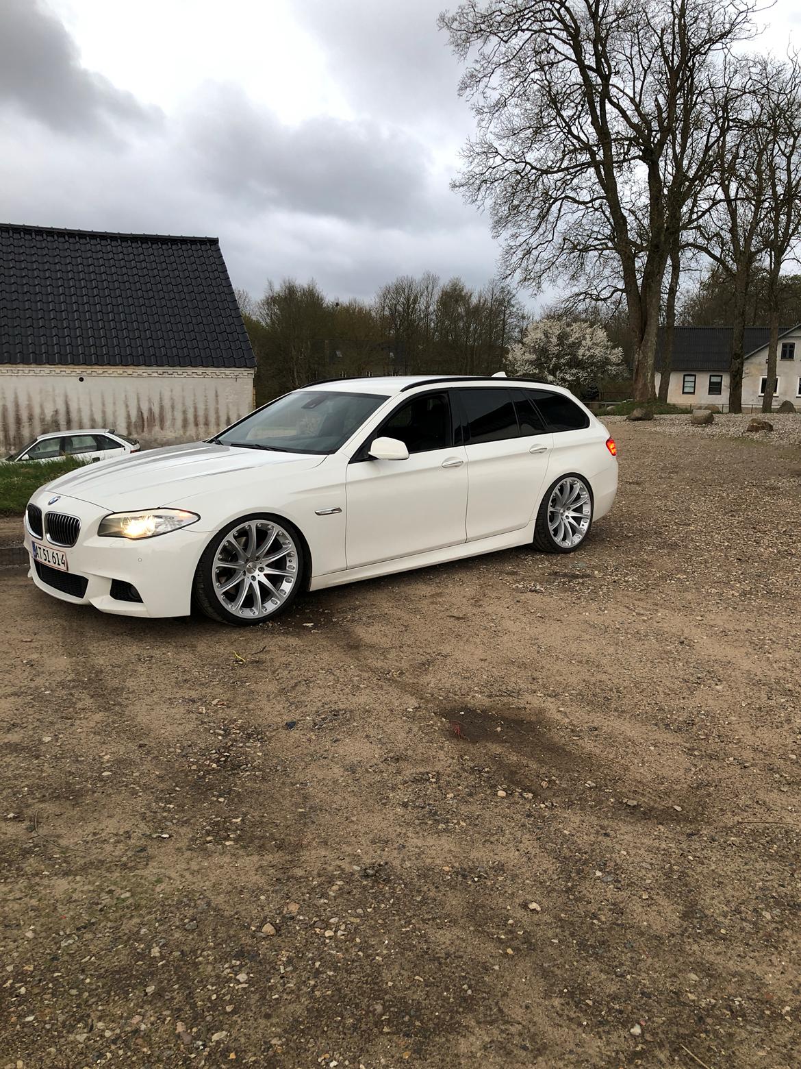 BMW F11 525d automatic billede 1