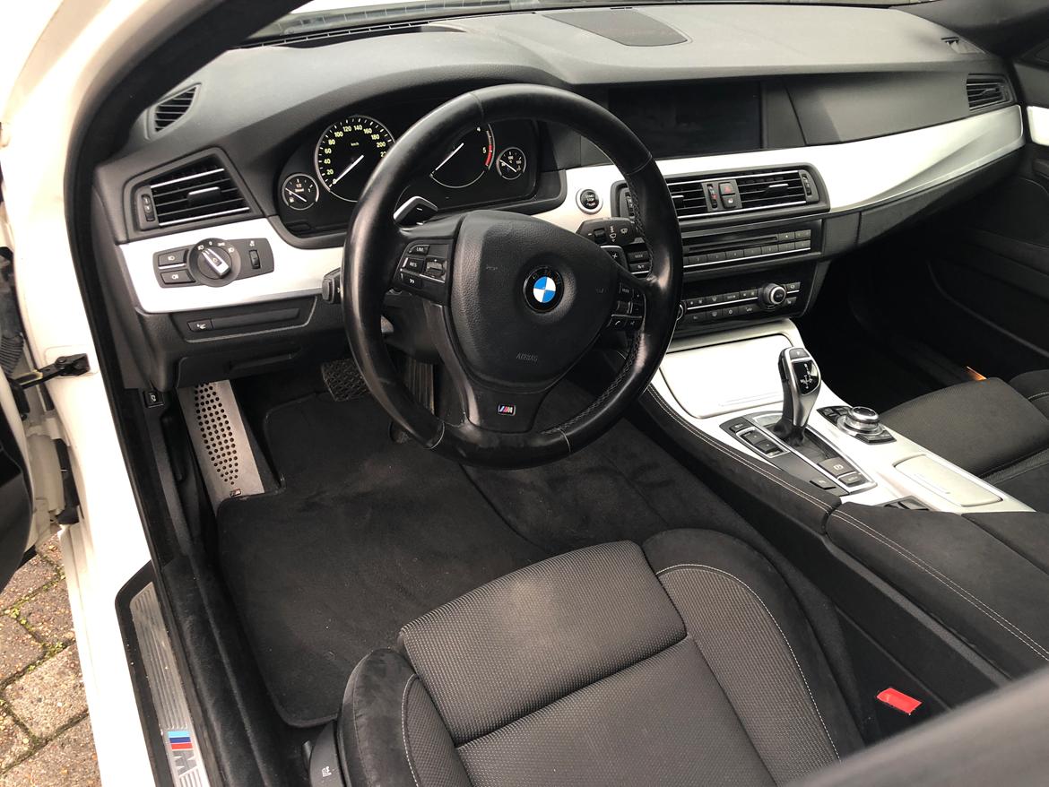BMW F11 525d automatic billede 13