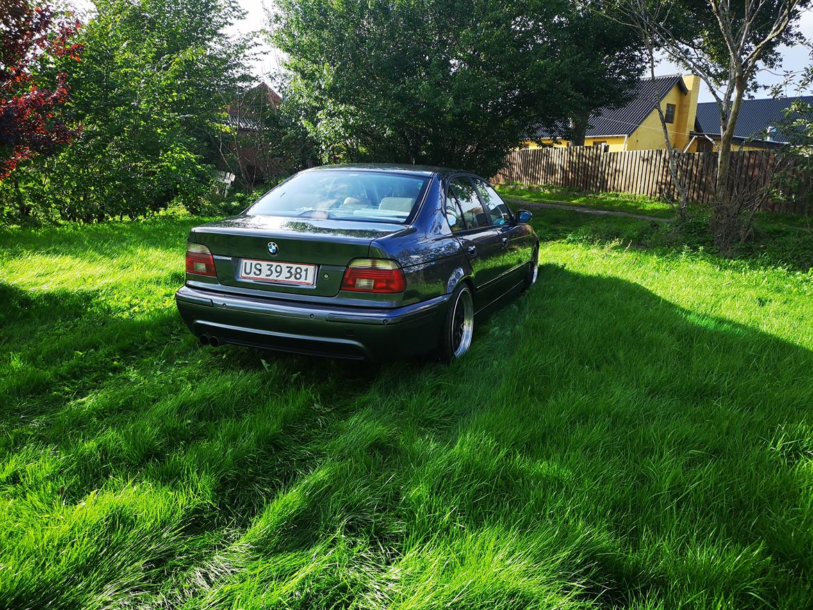 BMW E39 528ia Solgt  billede 3