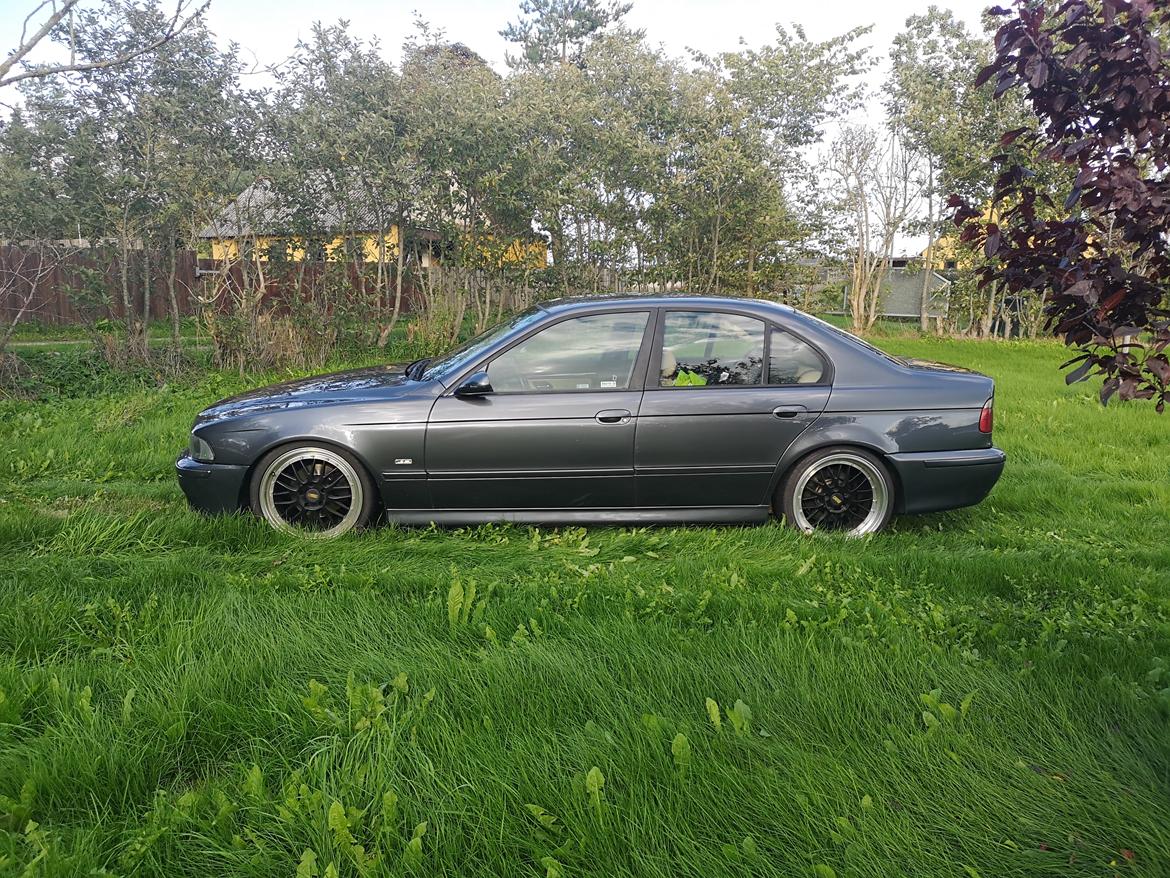 BMW E39 528ia Solgt  billede 5