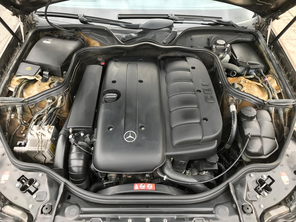 Mercedes Benz E320 CDI Avantgarde  billede 2