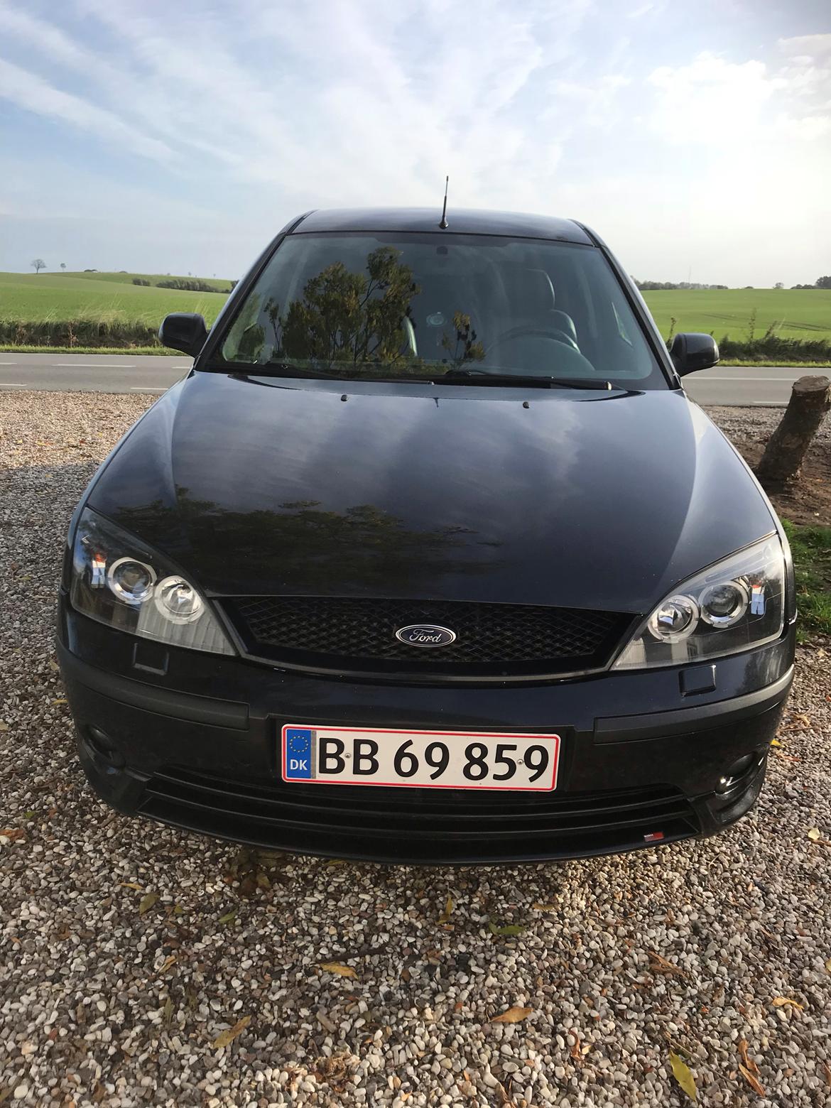 Ford Mondeo mk3. 2.5 v6 hatchback Billeder af biler