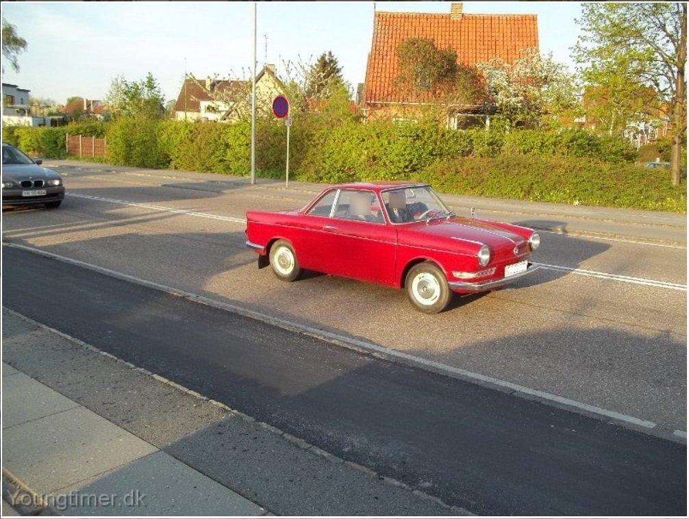 BMW 700 Coupe (Type 107) [solgt] - Min søn og jeg i Roskilde billede 9